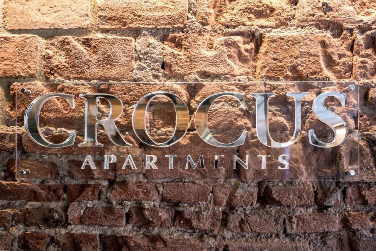 Crocus Apartments 시르미오네 외부 사진