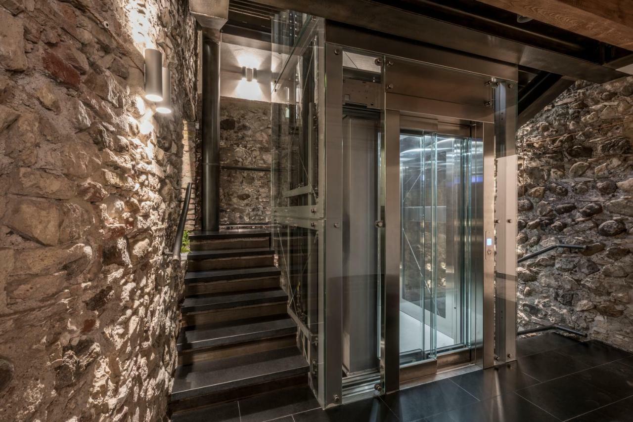 Crocus Apartments 시르미오네 외부 사진